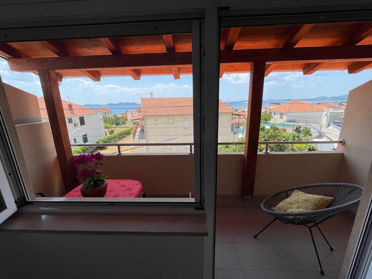 Apartments Iva Pakoštane Eksteriør billede